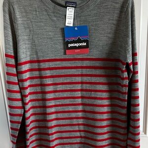 Patagonia Women’s Long Sleeve Gray and Red Striped Tee